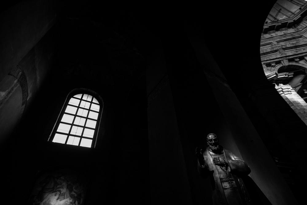 Италия