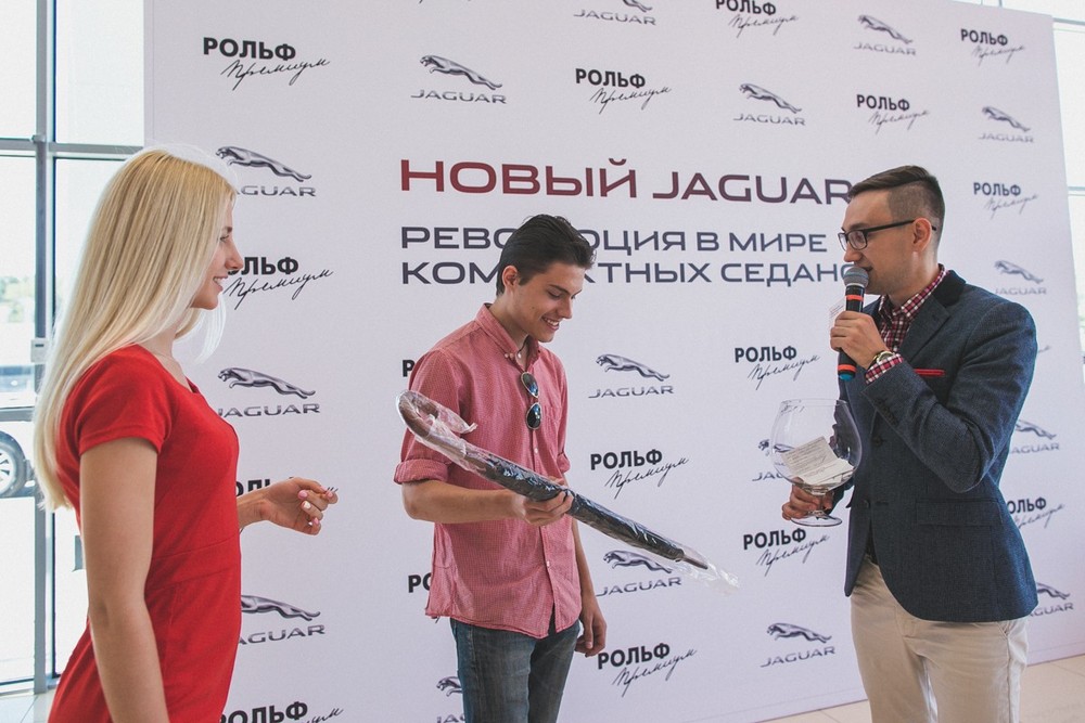 REPORTAGE - Презентация Jaguar XE (Ясенево)