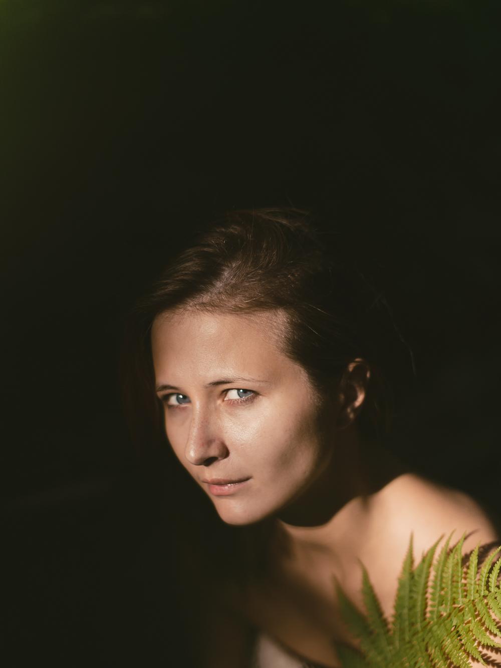 PORTRAIT - в лесу