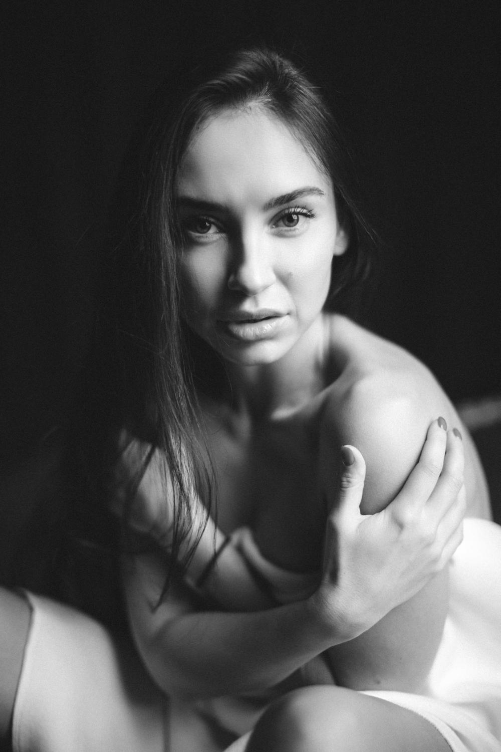 PORTRAIT - чб в студии