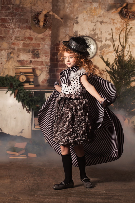 VINTAGE CRISTMAS STORE