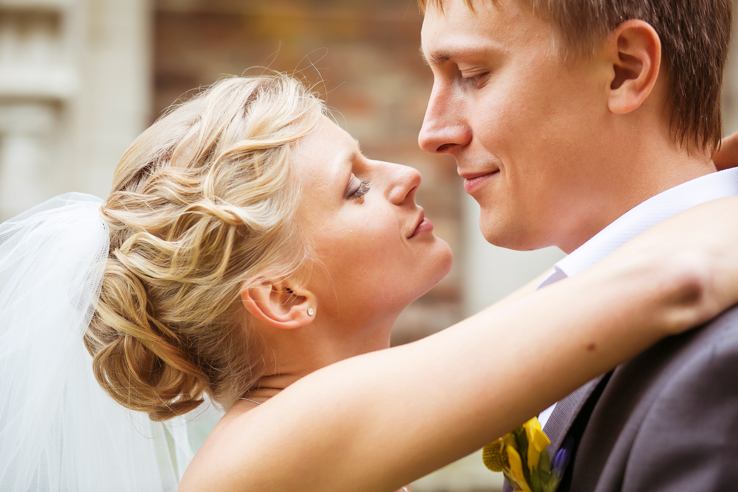 Trucco e acconciatura per la sposa 
