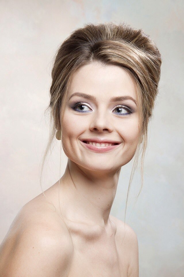 Trucco per la sposa. Foto Alexandr Artemov