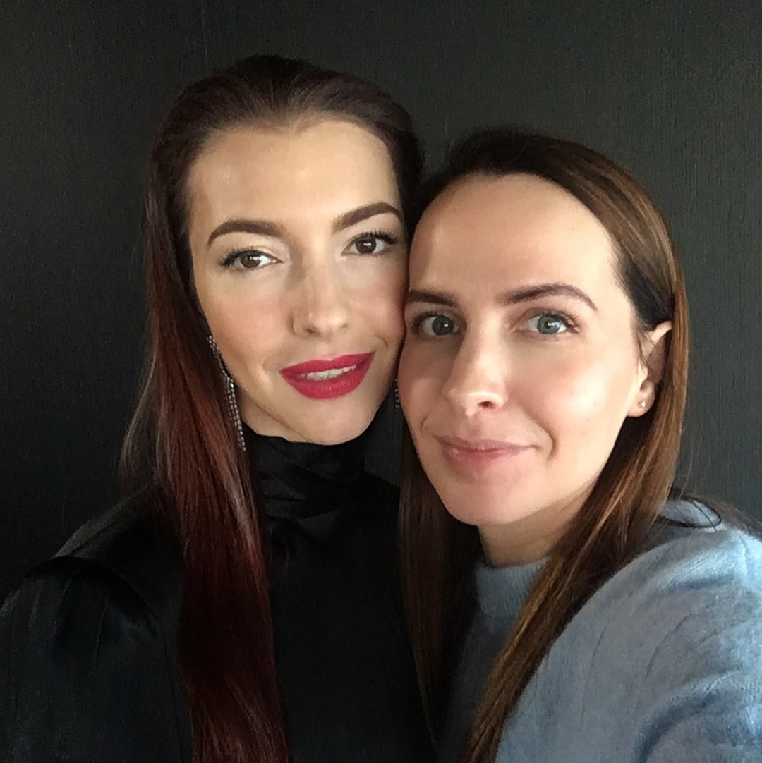 Trucco per la cantante e l'attrice Chrysta Bell