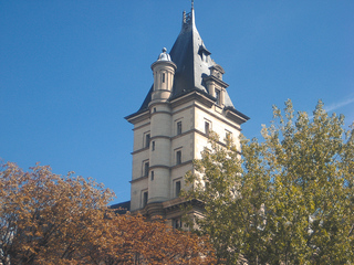 Испания, Париж