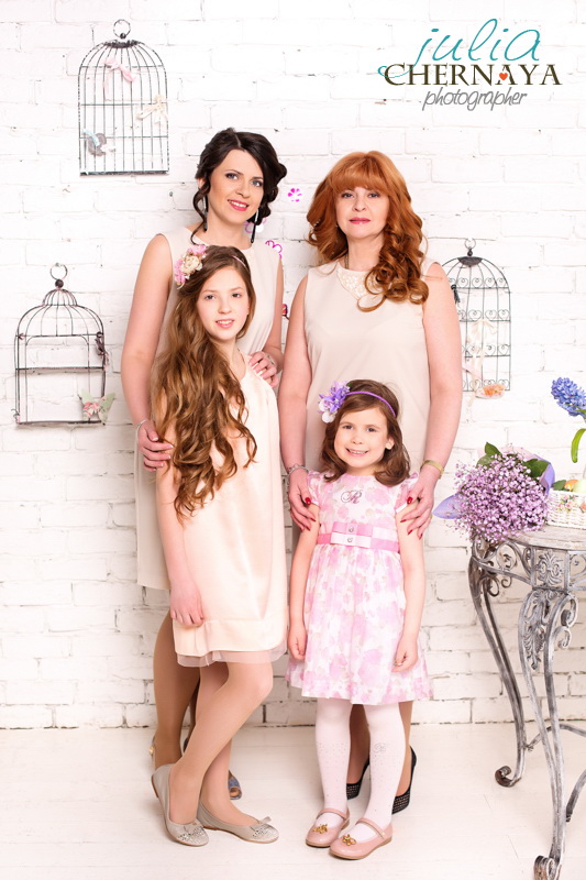 * F A M I L Y *
