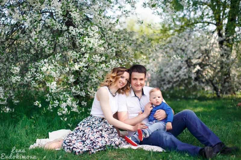 * F A M I L Y *