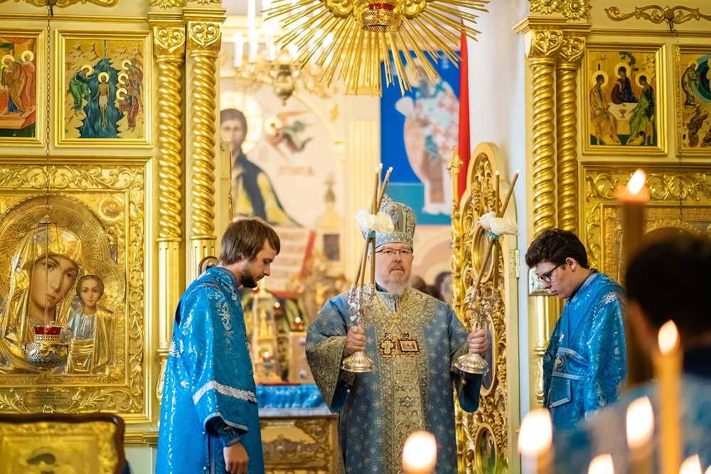 митрополит Красноярский и Ачинский Пантелеимон успенский мужской монастырь Енисей храм церковь монах