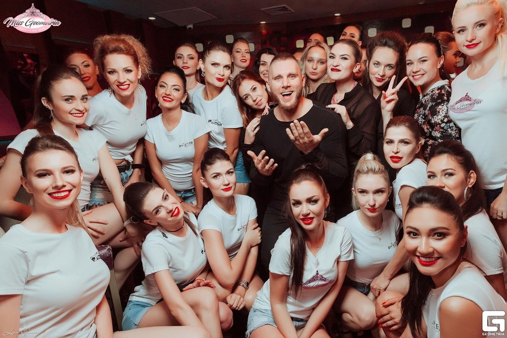 MOSCOW COMPETITION OF YOUNG FASHION DESIGNERS. MARIA JAHNKOY