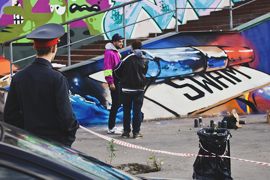 GRAFFITi