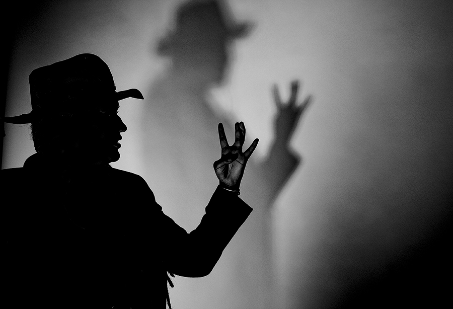 SILHOUETTE