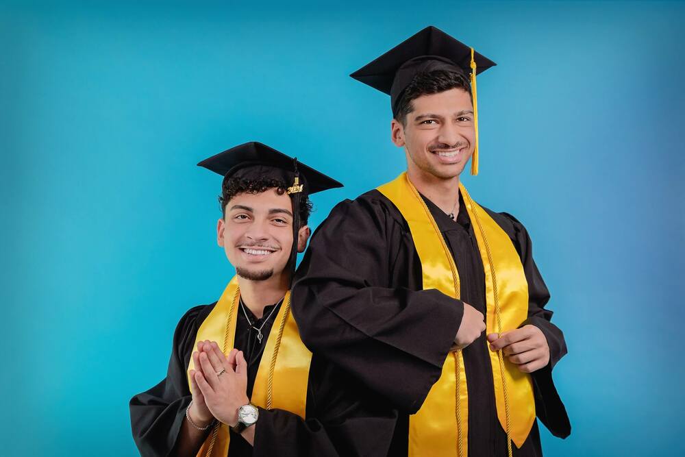 Graduation portraits in Dubai or Abu Dhabi with the best photographers from  Salt Studio