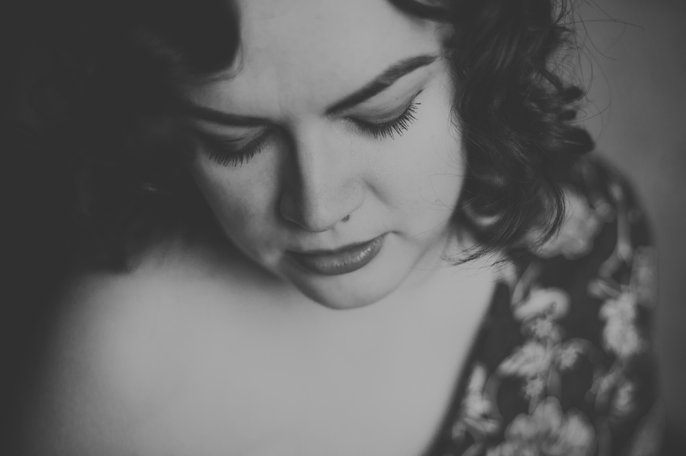 Цвет дня: алый |	PORTRAITS
