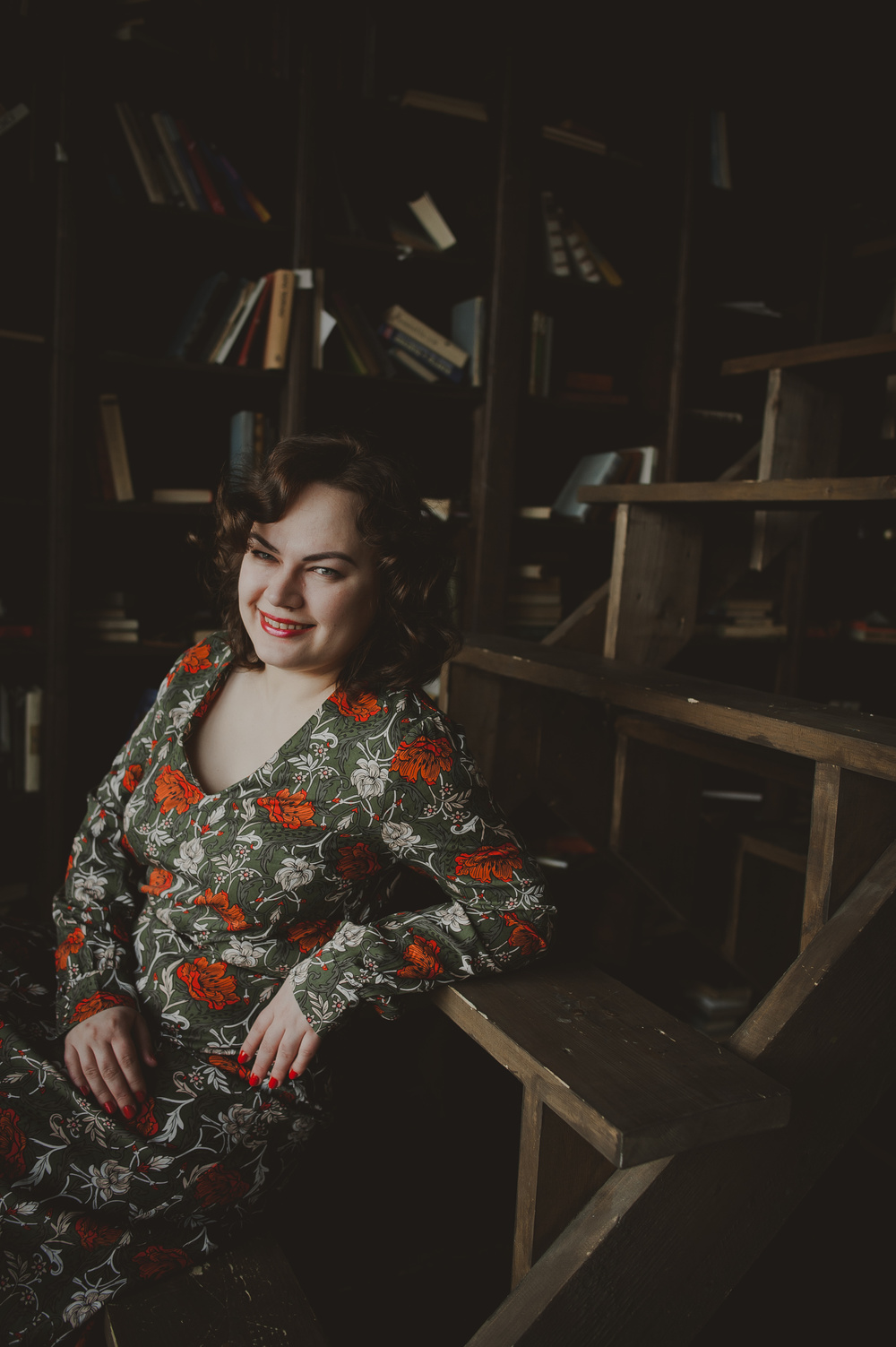 Цвет дня: алый |	PORTRAITS