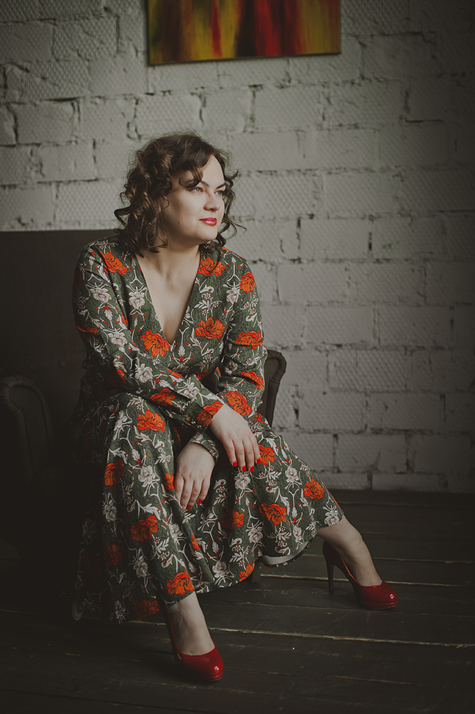 Цвет дня: алый |	PORTRAITS