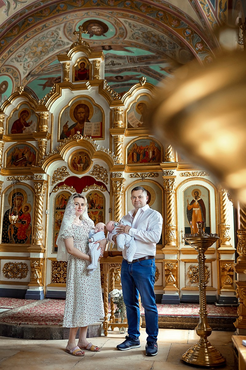 фотограф на крещение, фотограф на крестины, крещение двойняшки, крещение Одинцово