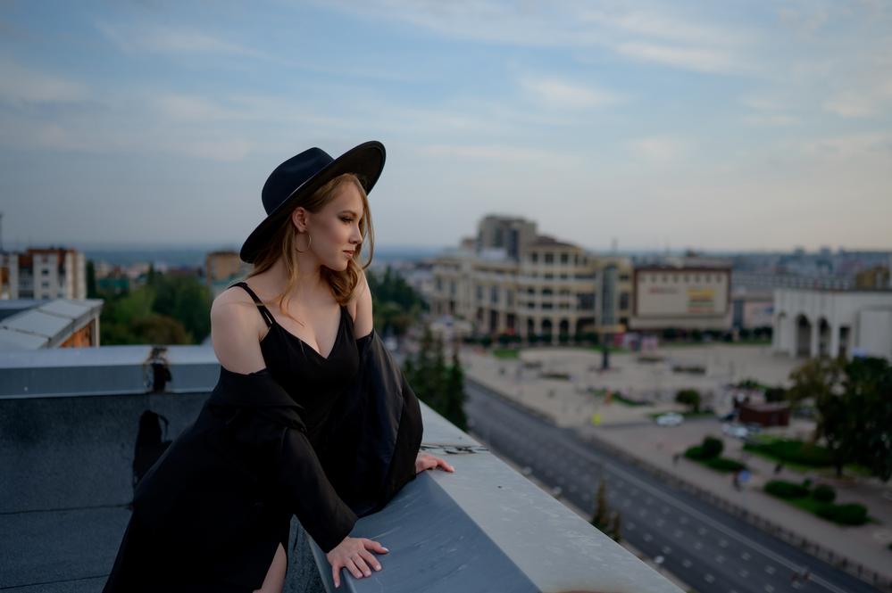 Полина на крыше