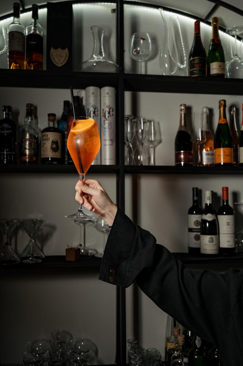 Bar/content