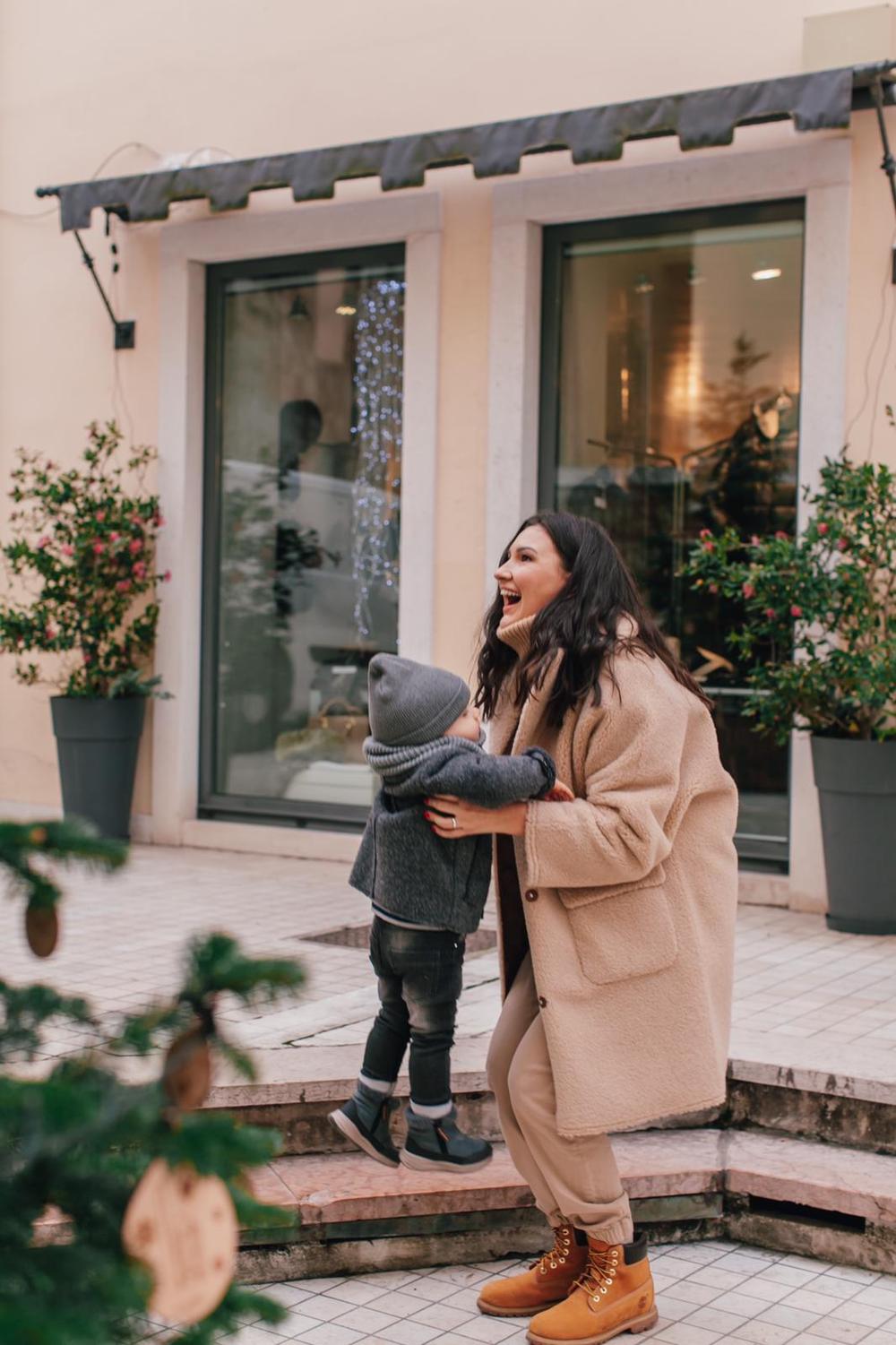 Family photo. Городская зимняя фотопрогулка мамы и сына.