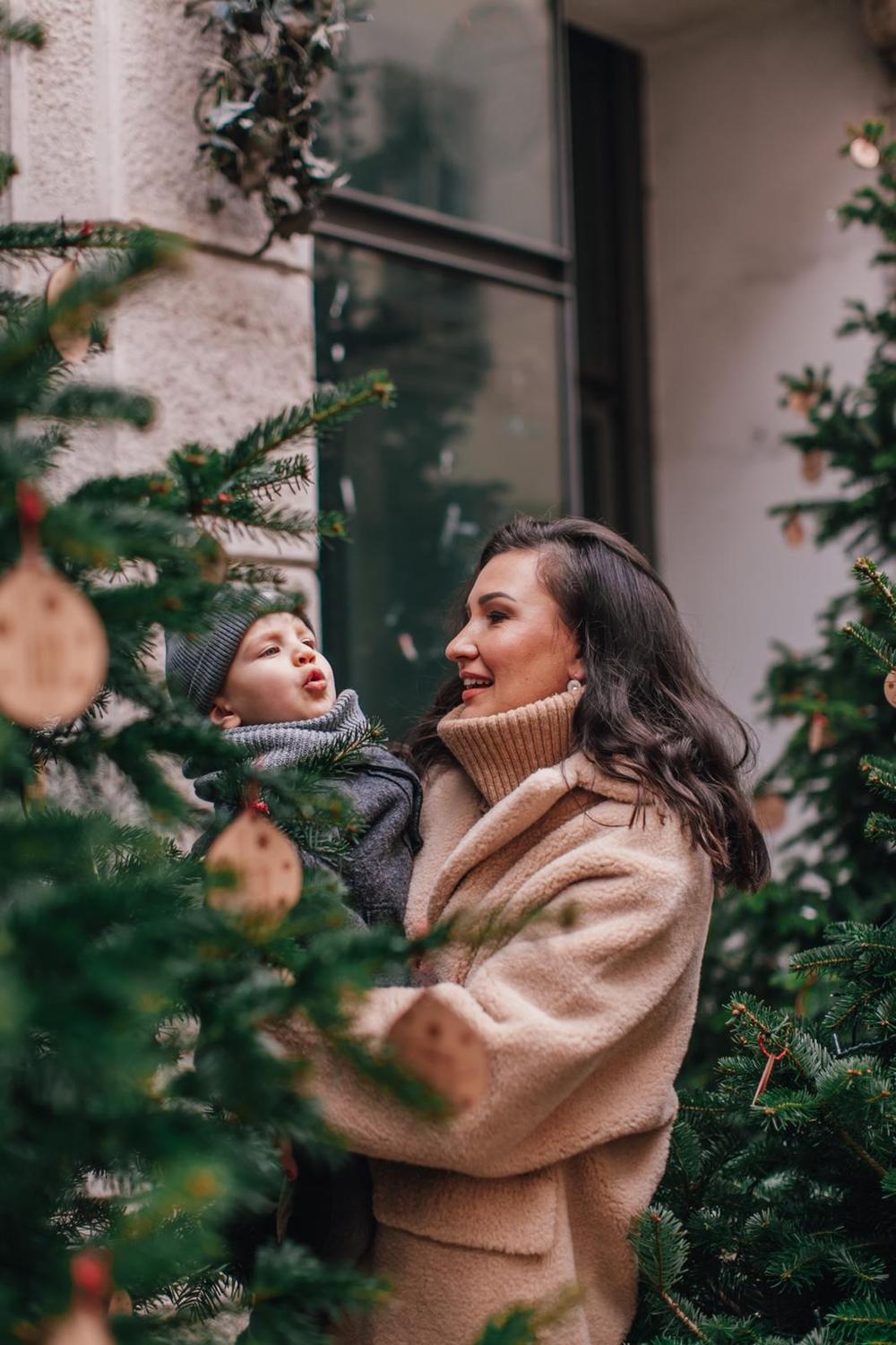 Family photo. Городская зимняя фотопрогулка мамы и сына.