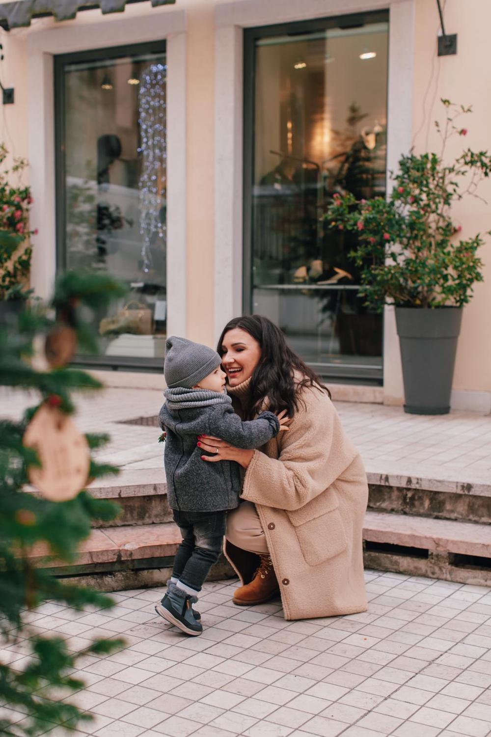 Family photo. Городская зимняя фотопрогулка мамы и сына.