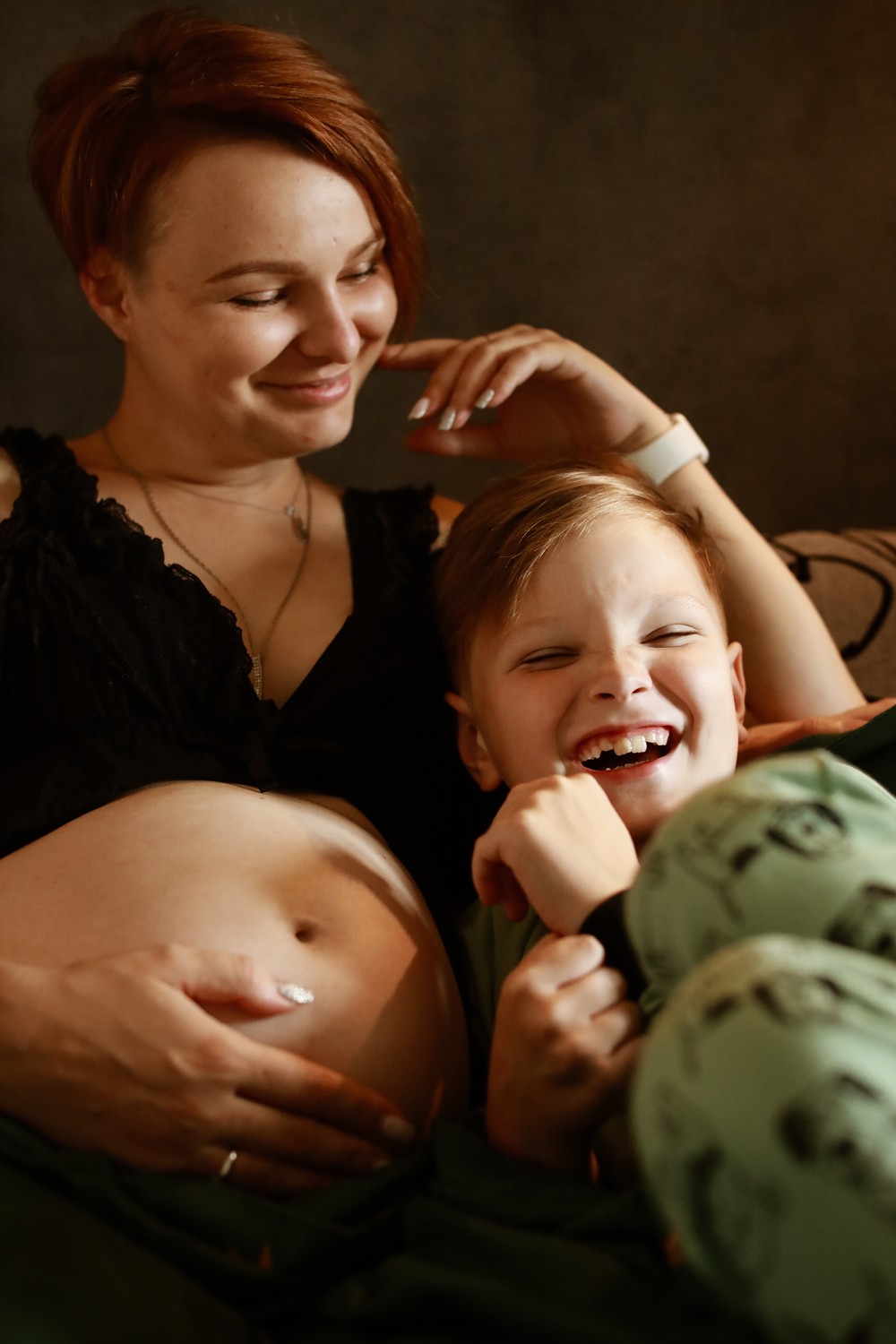 Famiglia. Pregnancy. Домашняя фотосессия. Беременность