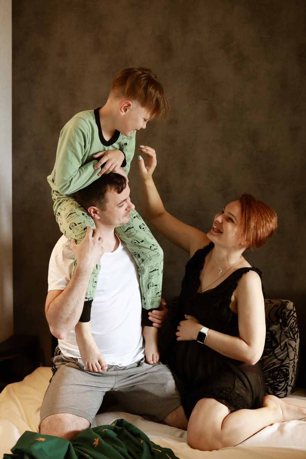 Famiglia. Pregnancy. Домашняя фотосессия. Беременность