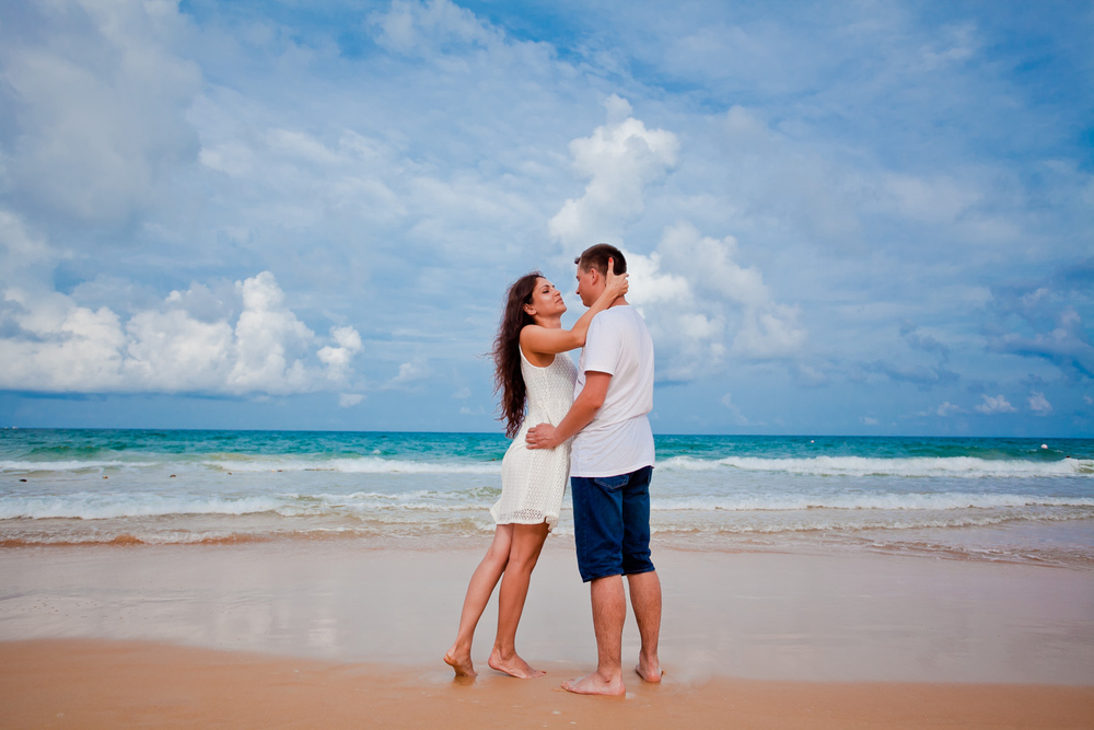  влюбленные у моря