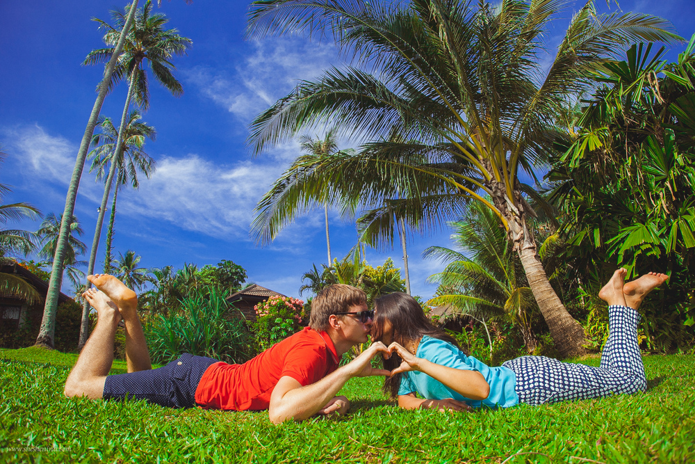  влюбленные у моря