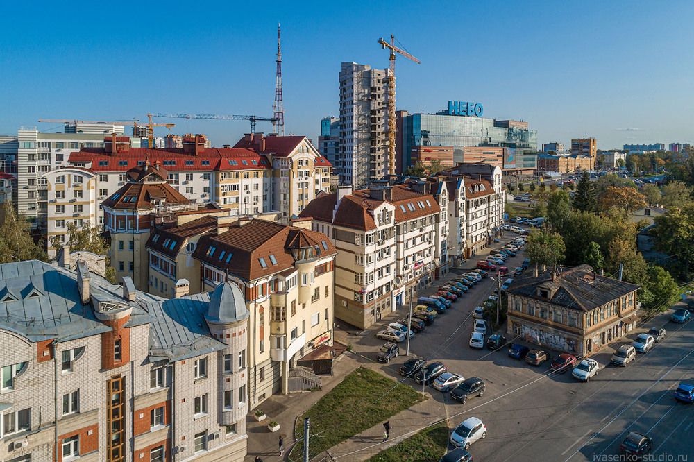 Архитектура и интерьеры