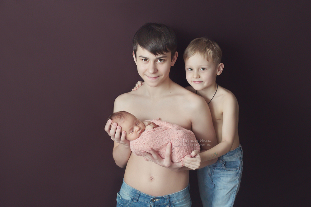 фотографии новорожденного со старшими братьями