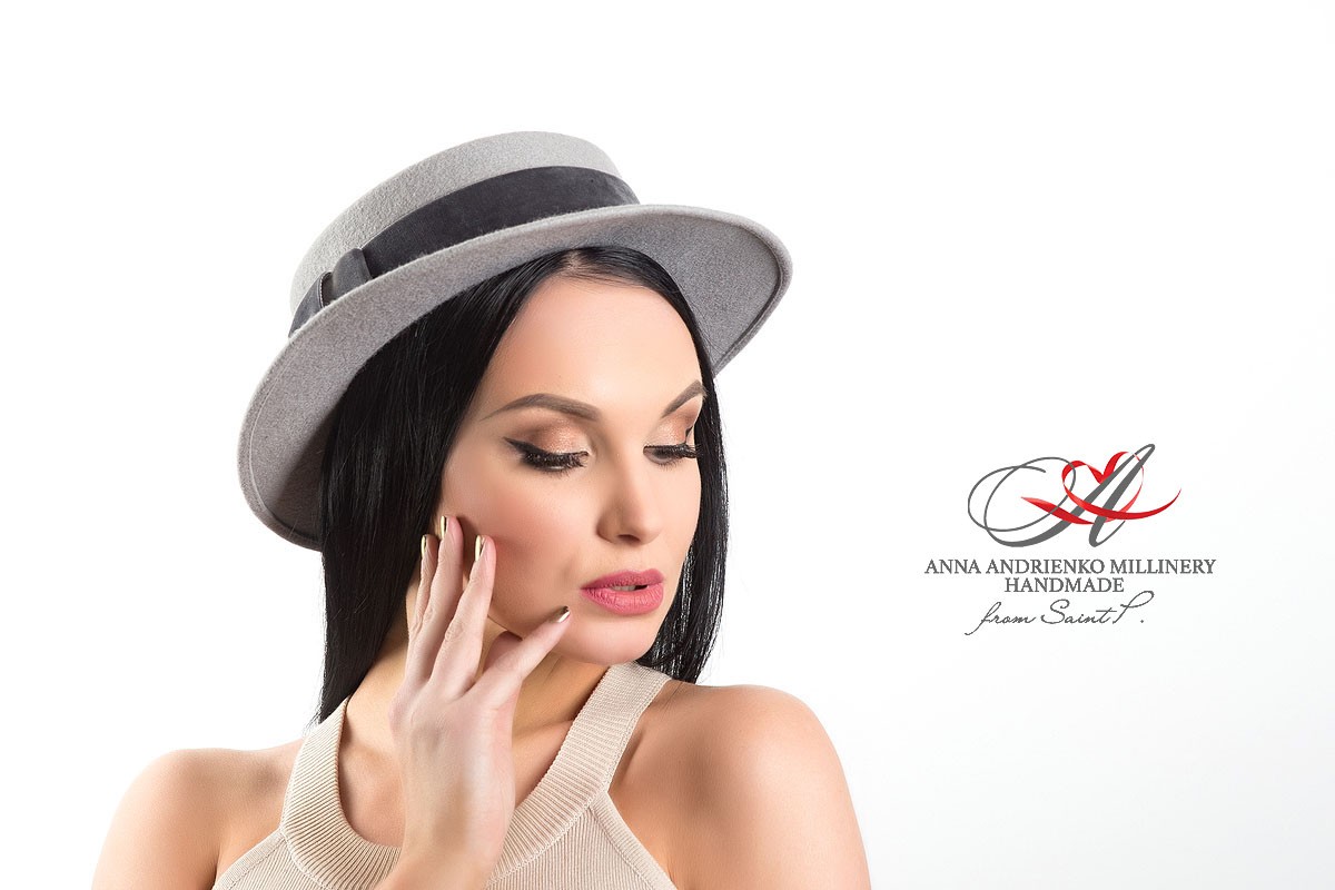Шляпка-вуалетка бренда Anna Andrienko millinery