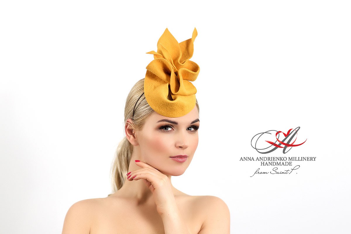 Шляпка-вуалетка бренда Anna Andrienko millinery