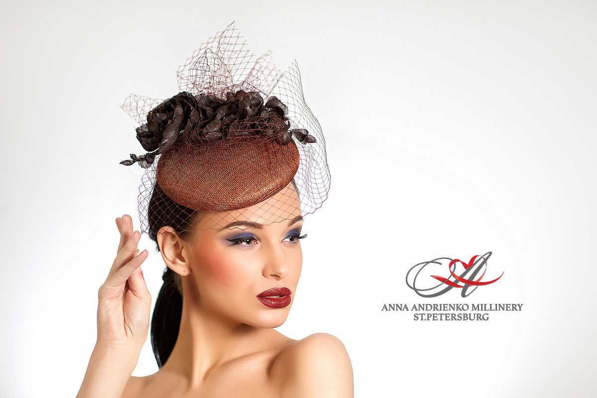 Шляпка-вуалетка бренда Anna Andrienko millinery
