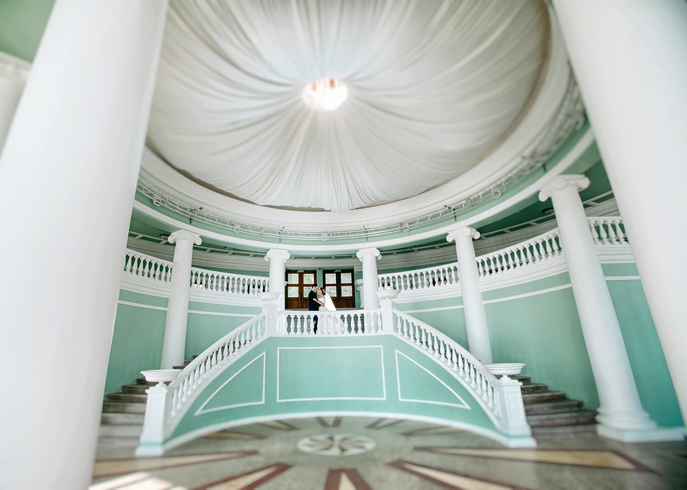 R & A