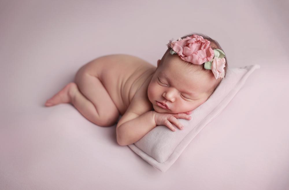 Ньюборн фотосессия в Сочи. Фотограф новорожденных в Сочи Гаврильцова Светлана