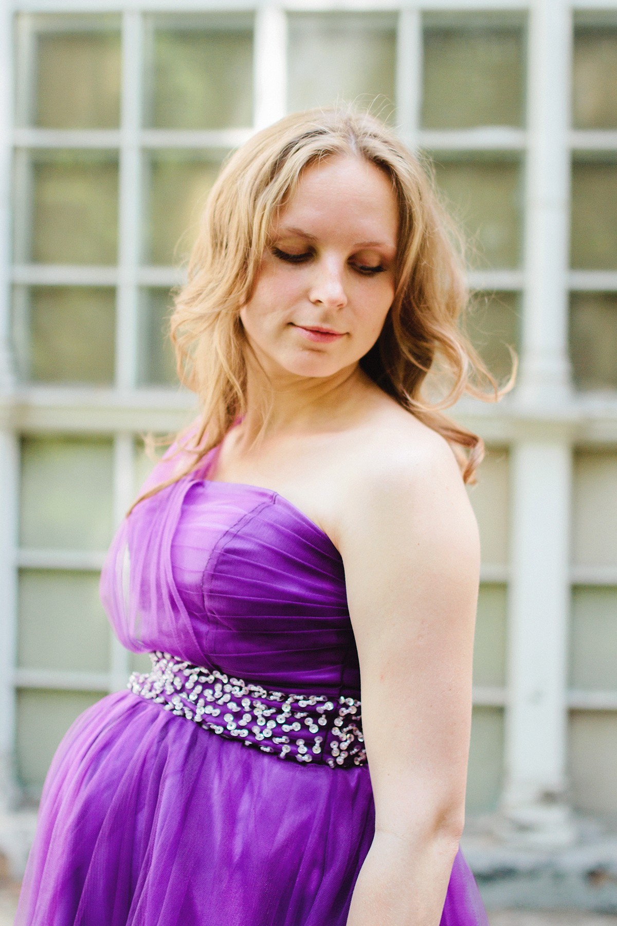 Kokrak azosi Buvisi porno videoni korganda, u jimirlab ketadi.