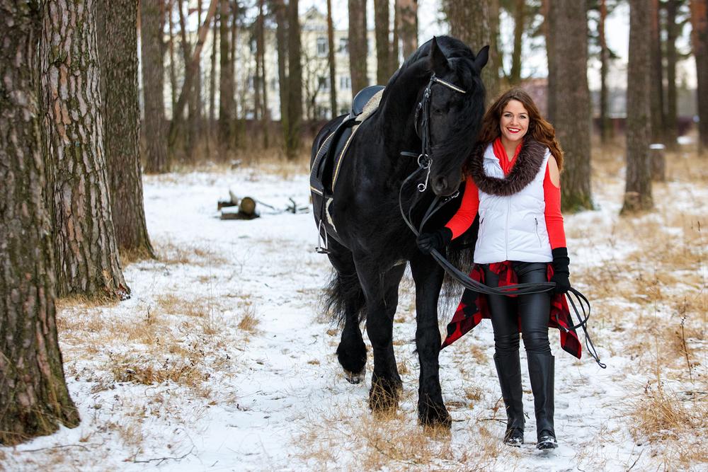 Девушка и Фриз