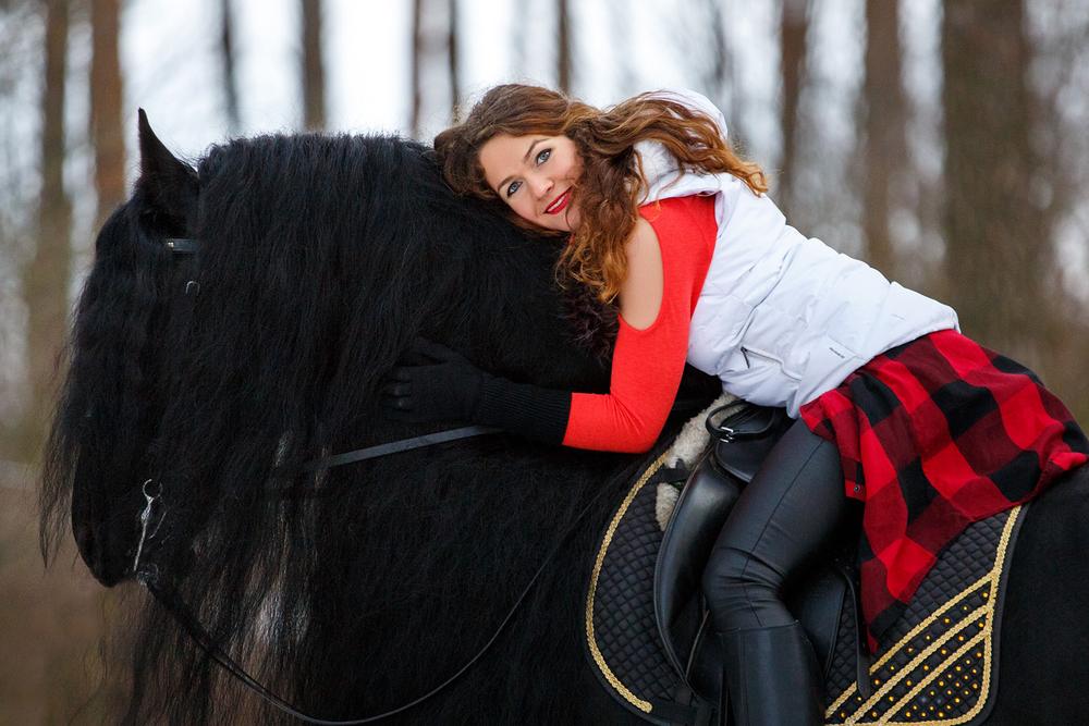 Девушка и Фриз