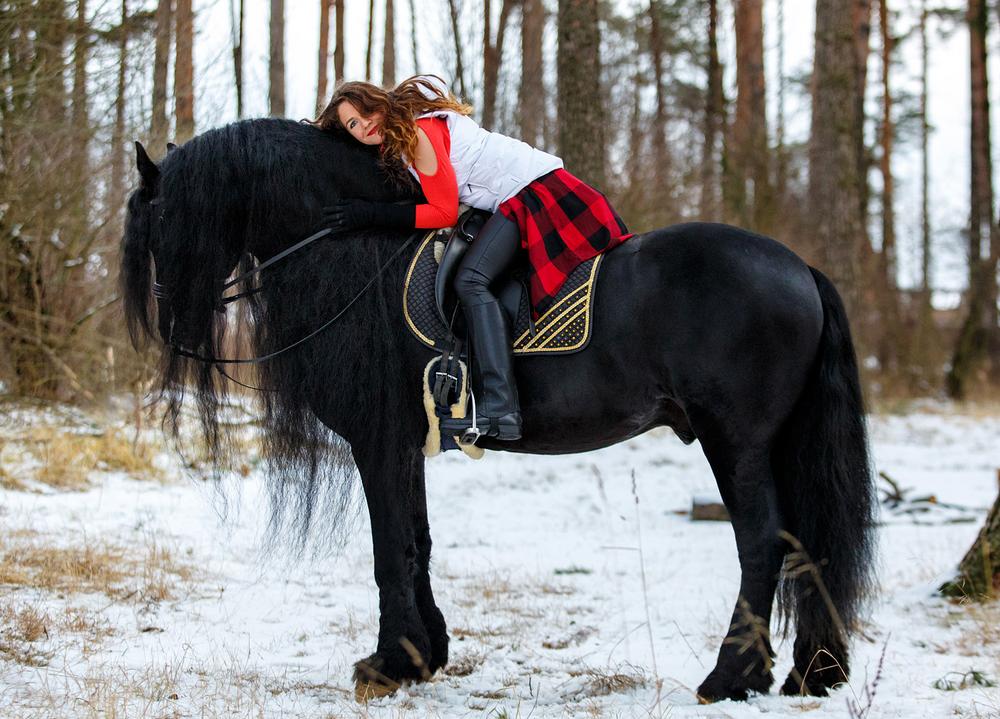 Девушка и Фриз