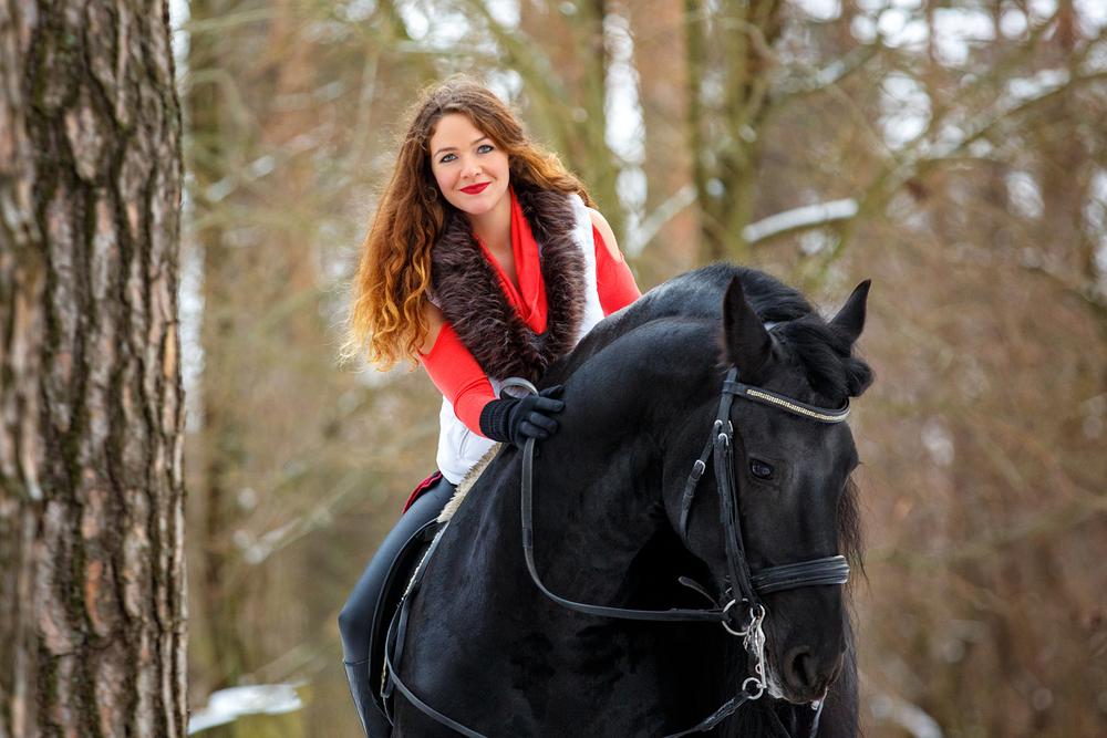 Девушка и Фриз