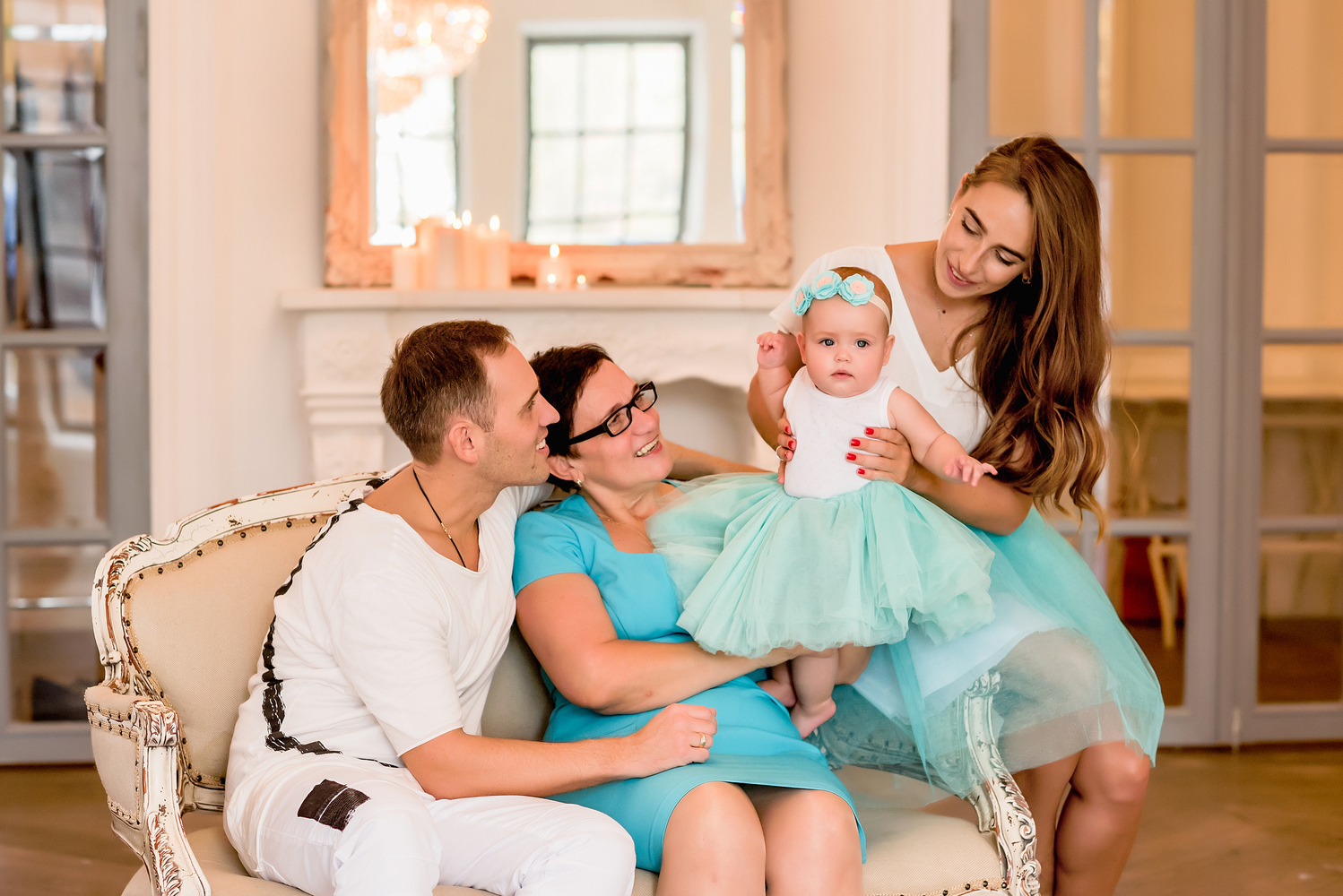 СЕМЕЙНАЯ ФОТОСЕССИЯ В ROYAL RENTAL STUDIO