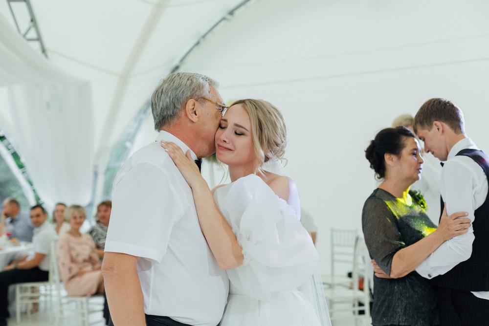 Черно-белая