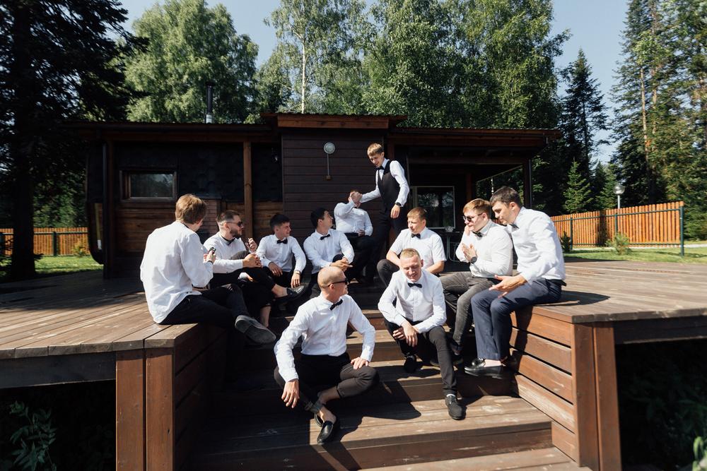 Черно-белая