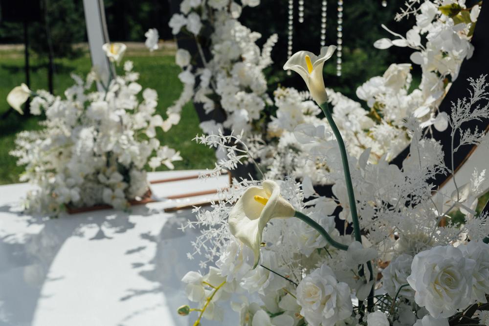 Черно-белая