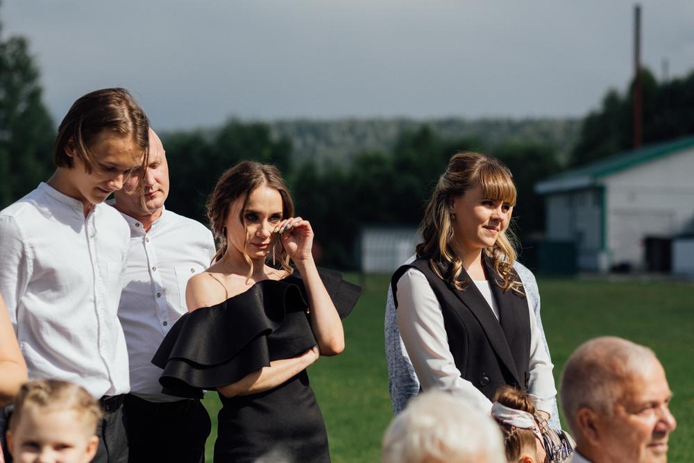 Черно-белая