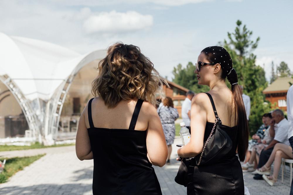 Черно-белая