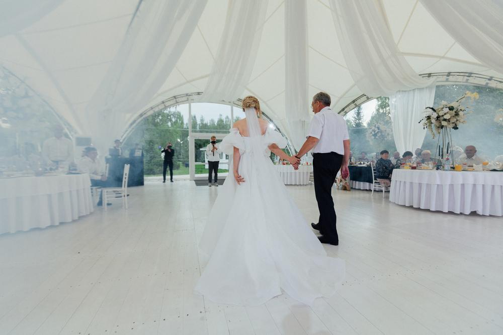 Черно-белая