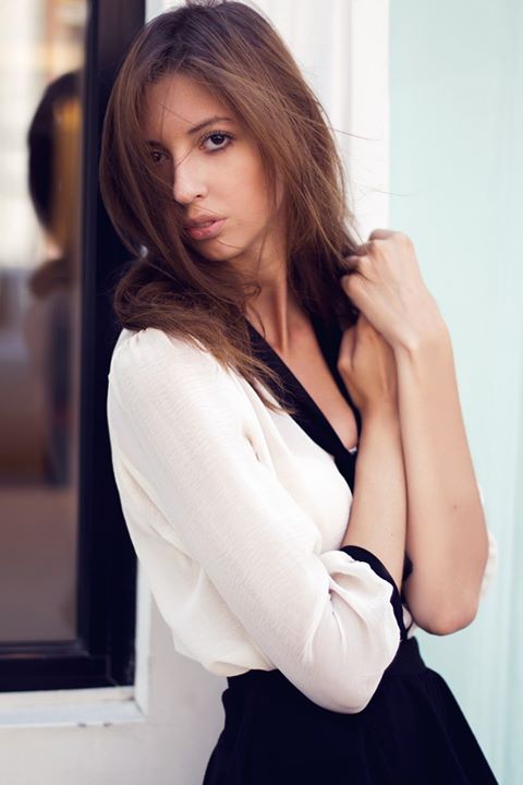 ANNA K.