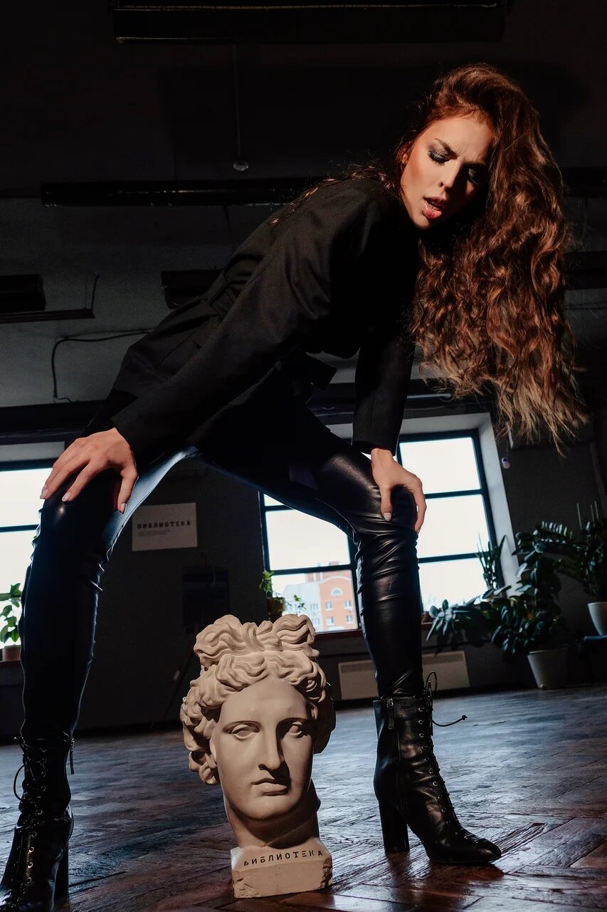 JULIA M